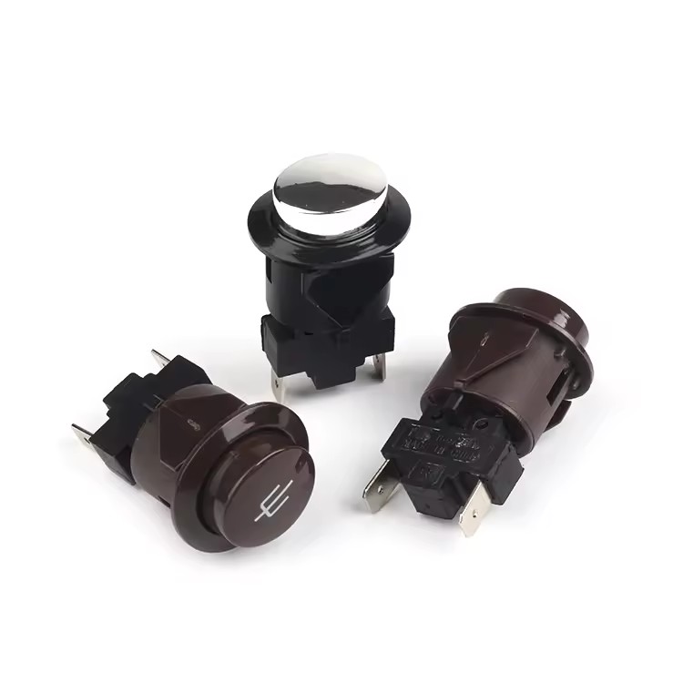 Vad gör tryckknappsbrytare väsentliga i moderna elsystem?